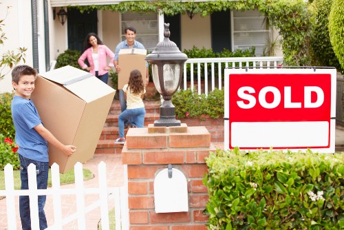 Careful loading of furniture and boxes for a local Gallowscorner move